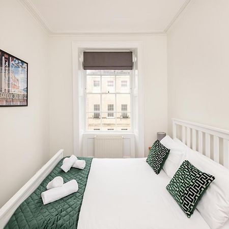 Stunning Georgian Apartment In Central Bath Esterno foto