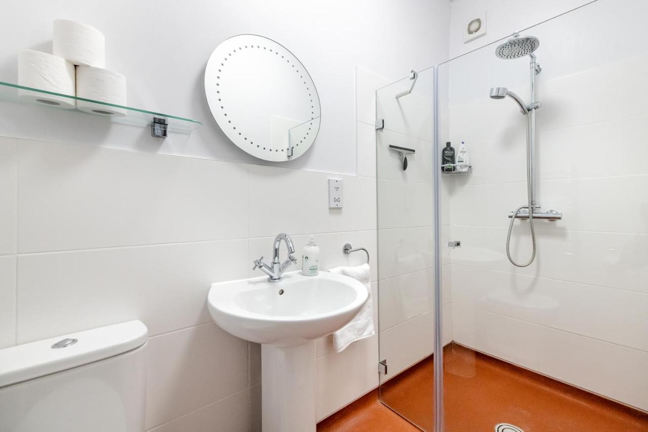 Stunning Georgian Apartment In Central Bath Esterno foto