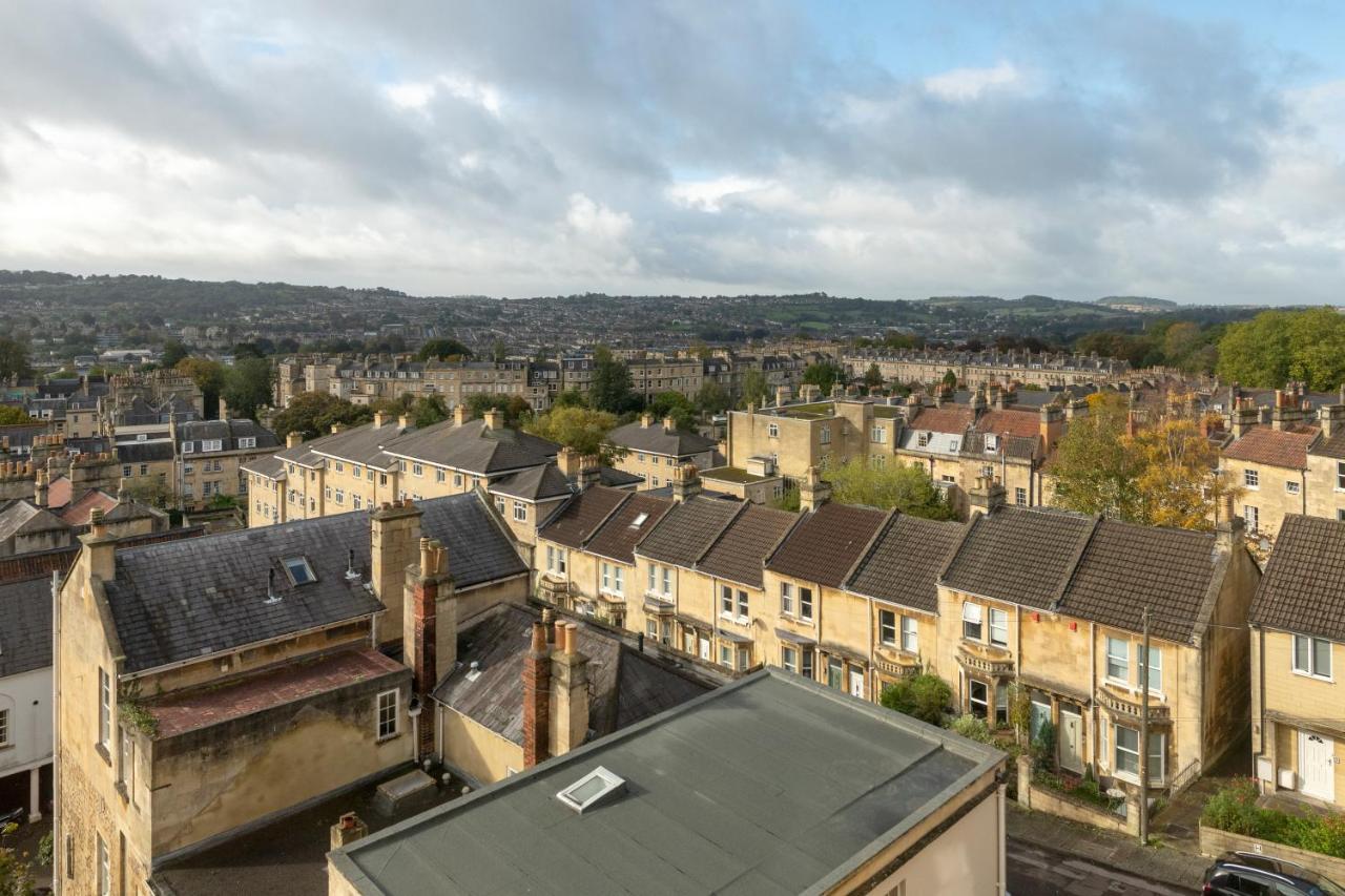 Stunning Georgian Apartment In Central Bath Esterno foto